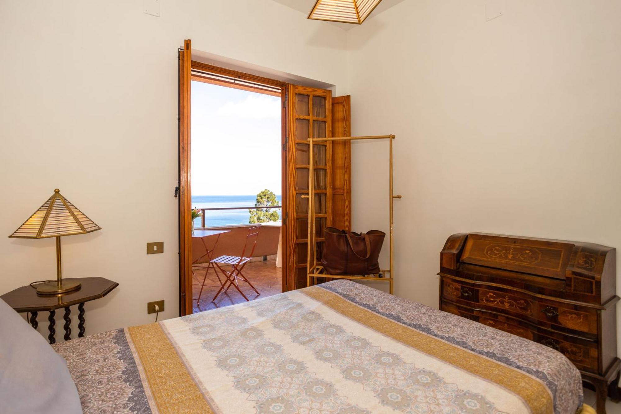Villa Nel Verde Sul Mare, Mondello, Palermo Ngoại thất bức ảnh